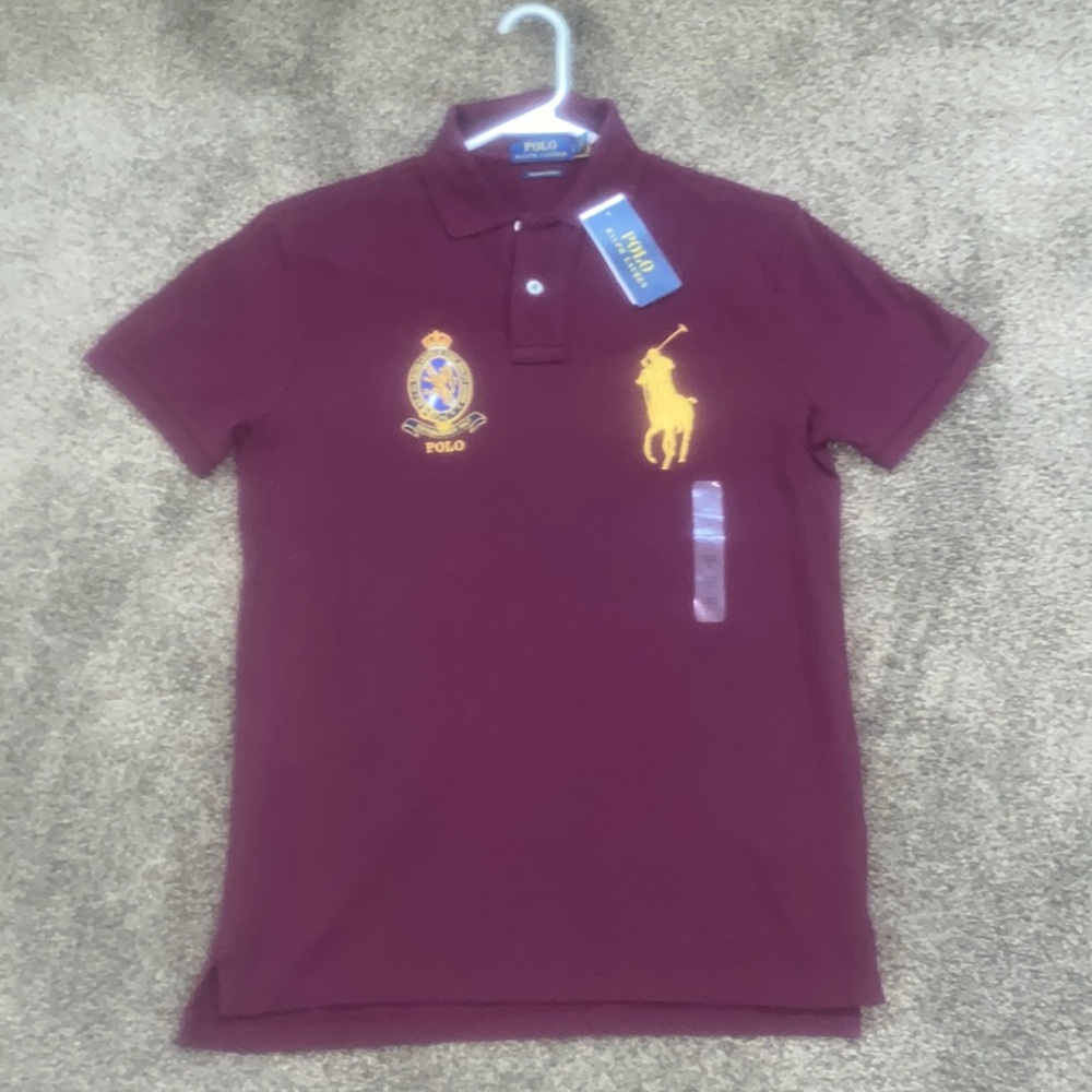 NWT Men’s Small Slim Fit Maroon Collar Shirt